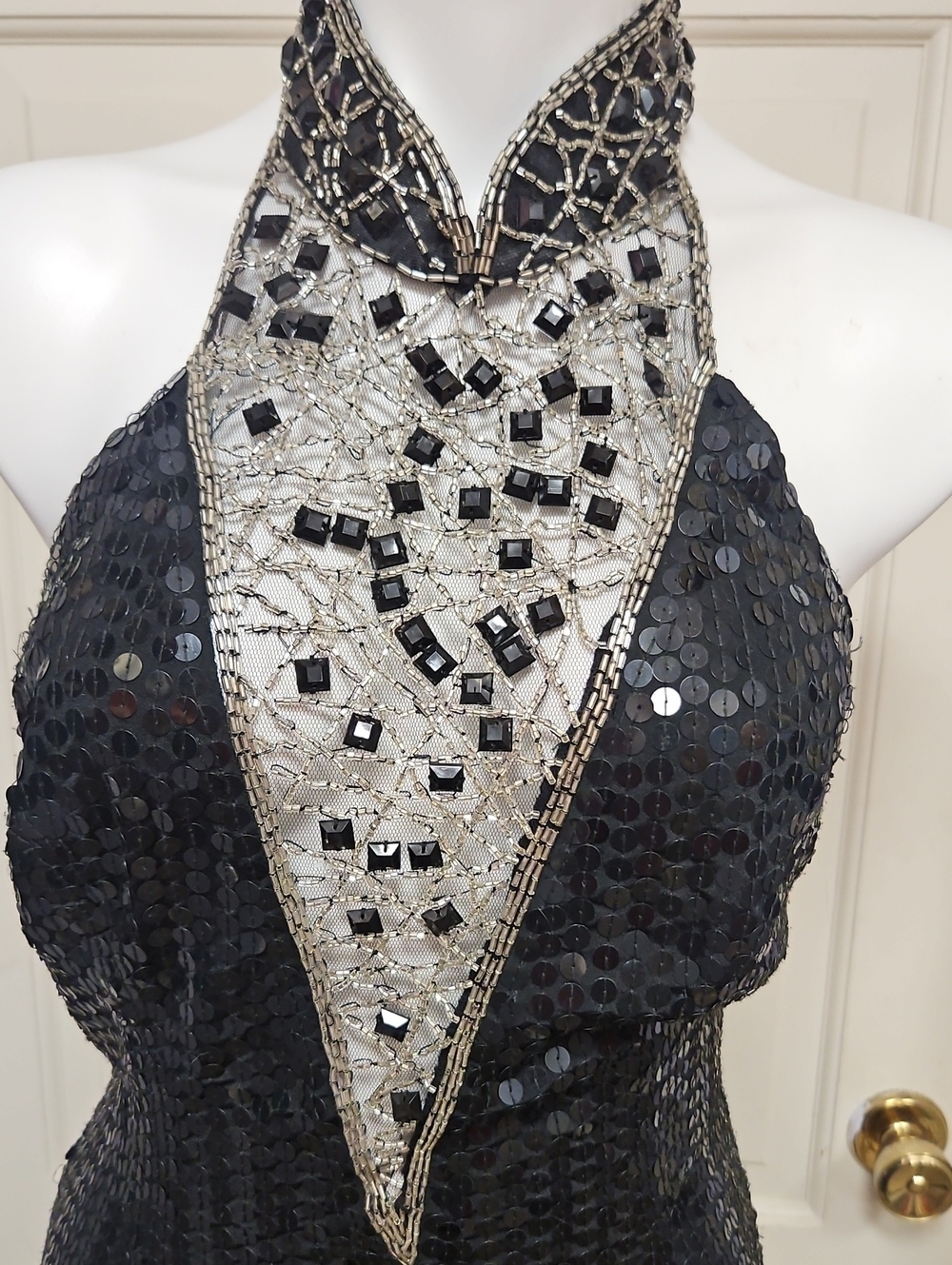 1980s disco body con, sequin, beautiful, sexy, black Dress - Picture 5 of 12